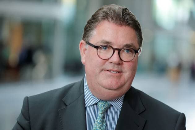 Ansgar Heveling (CDU CSU-Fraktion), Deutschland, Berlin, Statement der Berichterstatter der Koalitionsfraktionen und der Unionsfraktion zum Entwurf eines Stiftungsfinanzierungsgesetz *** Ansgar Heveling CDU CSU Fraktion , Germany, Berlin, Statement by the rapporteurs of the coalition parliamentary groups and the Union parliamentary group on the draft foundation financing law