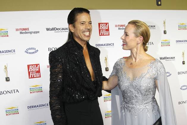 Jorge Gonzalez and Isabel Edvardsson at the Golden Picture of the Woman Awards on 11 10 2023 in Hamburg Golden Picture of the Woman Awards 2023 in Hamburg