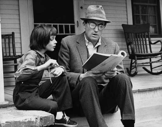 Film To Kill A Mockingbird Actors Gregory Peck and Mary Badham in a scene of the film Monroeville, Alabama USA  Copyright: xLeoxFuchsx 0167 Mary Badham Gregory Peck (To Kill a Mockingbird) READING SCRIPT SET New