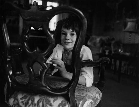 Film To Kill A Mockingbird Actress Mary Badham at the set of the film Monroeville, Alabama USA  Copyright: xLeoxFuchsx 1056 Mary Badham Scout portrait chair (To Kill a Mockingbird)