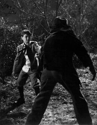 Film To Kill A Mockingbird Actor Johan Megna in a scene of the film Monroeville, Alabama USA  Copyright: xLeoxFuchsx 1102 Phillip Alford Boy attacks jem (To Kill a Mockingbird)