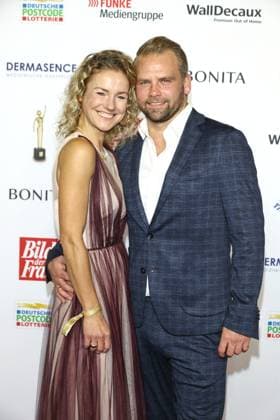 Golden picture of the woman in Hamburg Rhea Harder Vennewald and Joerg Vennewald, award of the Golden picture of the woman in the new Flora, Hamburg, 11 10 2023 Copyright: xEventpressxBecherx