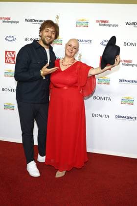 Golden picture of the woman in Hamburg Max Mutzke with Andrea Krull, award of the Golden picture of the woman in the new Flora, Hamburg, 11 10 2023 Copyright: xEventpressxBecherx