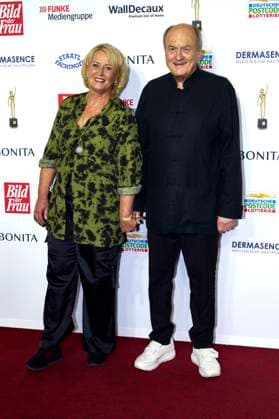 Dietrich Mattausch with wife Annette Mattausch at the 16 award ceremony of the Golden Picture of the Woman 2023 at the Stage Theater Neue Flora Hamburg, 11 10 2023 Foto:xU.xStammx xFuturexImagex bild_3034
