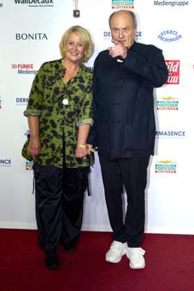 Dietrich Mattausch with wife Annette Mattausch at the 16 award ceremony of the Golden Picture of the Woman 2023 at the Stage Theater Neue Flora Hamburg, 11 10 2023 Foto:xU.xStammx xFuturexImagex bild_3036