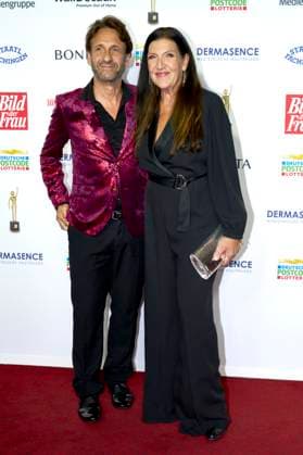 Falk Willy Wild and Katy Karrenbauer at the 16 award ceremony of the Golden Picture of the Woman 2023 at the Stage Theater Neue Flora Hamburg, 11 10 2023 Foto:xU.xStammx xFuturexImagex bild_3059