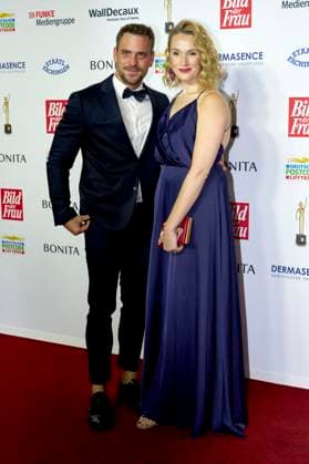 Marc Barthel and Anna Hofbauer at the 16 award ceremony of the Golden Picture of the Woman 2023 at the Stage Theater Neue Flora Hamburg, 11 10 2023 Foto:xU.xStammx xFuturexImagex bild_3064