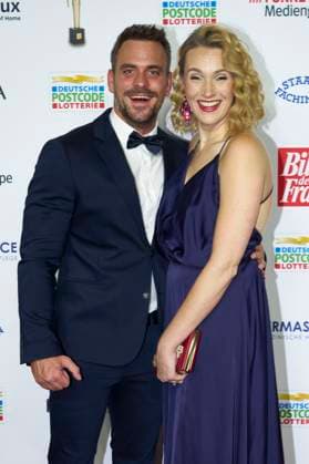 Marc Barthel and Anna Hofbauer at the 16 award ceremony of the Golden Picture of the Woman 2023 at the Stage Theater Neue Flora Hamburg, 11 10 2023 Foto:xU.xStammx xFuturexImagex bild_3065