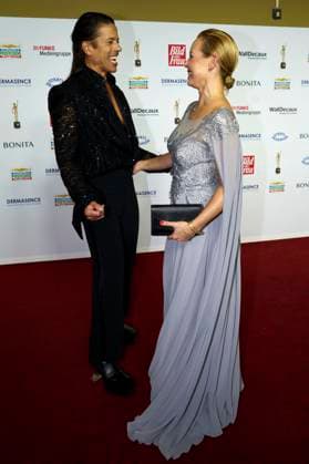 Jorge Gonzalez and Isabel Edvardsson at the 16 award ceremony of the Golden Image of Woman 2023 at the Stage Theater Neue Flora Hamburg, 11 10 2023 Foto:xU.xStammx xFuturexImagex bild_3096