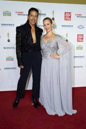 Jorge Gonzalez and Isabel Edvardsson at the 16 award ceremony of the Golden Image of Woman 2023 at the Stage Theater Neue Flora Hamburg, 11 10 2023 Foto:xU.xStammx xFuturexImagex bild_3097