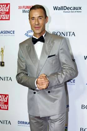 Kai Pflaume at the 16 award ceremony of the Golden Picture of the Woman 2023 at the Stage Theater Neue Flora Hamburg, 11 10 2023 Foto:xU.xStammx xFuturexImagex bild_3109