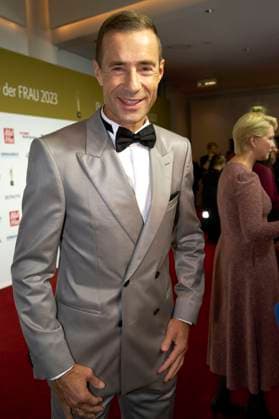 Kai Pflaume at the 16 award ceremony of the Golden Picture of the Woman 2023 at the Stage Theater Neue Flora Hamburg, 11 10 2023 Foto:xU.xStammx xFuturexImagex bild_3110