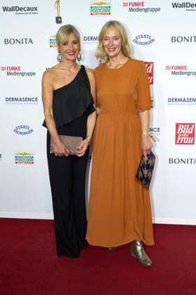 Katharaina Abt and Katja Weitzenböck at the 16 award ceremony of the Golden Picture of the Woman 2023 at the Stage Theater Neue Flora Hamburg, 11 10 2023 Foto:xU.xStammx xFuturexImagex bild_3116