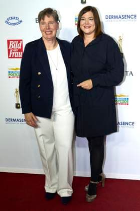 Anja van Eijsden and Katharina Fegebank at the 16 award ceremony of the Golden Image of Woman 2023 at the Stage Theater Neue Flora Hamburg, 11 10 2023 Foto:xU.xStammx xFuturexImagex bild_3123
