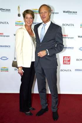 Christina Block and Gerhard Delling at the 16 award ceremony of the Golden Picture of the Woman 2023 at the Stage Theater Neue Flora Hamburg, 11 10 2023 Foto:xU.xStammx xFuturexImagex bild_3159