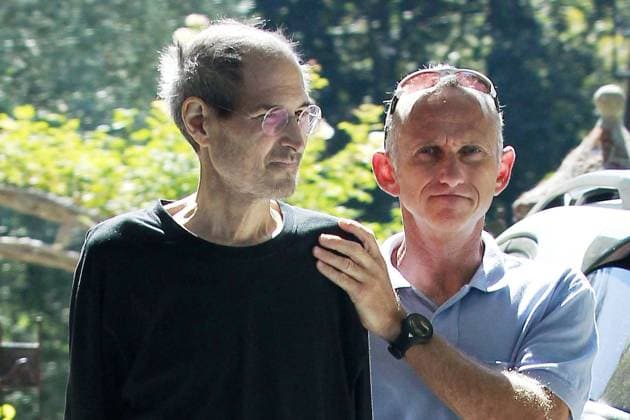 WORLD EXCLUSIVE: FINAL PICTURE OF STEVE JOBS Former Apple CEO Steve Jobs has died in California at the age of 56 - Seen here, his last pictures in public before his death 65844, PALO ALTO, CALIFORNIA - Friday August 26 2011. WORLD EXCLUSIVE: FINAL PICTURE OF STEVE JOBS Former Apple CEO Steve Jobs has died in California at the age of 56 after a long battle with colon cancer - Seen here, the last public pictures of Jobs taken with a friend outside his home in Palo Alto in August, a little over a month before his death. , Credit:Bruja PacificCoastNews.com Avalon USA, Palo Alto  Copyright: xBruja PacificCoastNews.comx xAvalonx 0518801991