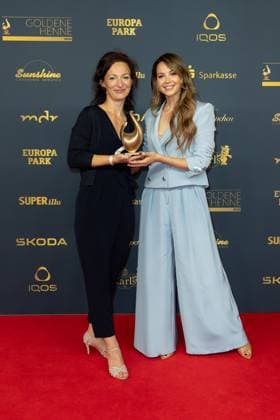 Award Goldene Henne 2023 Mandy Capristo, Franziska Hoeppner and Mandy Capristo at the Goldene Henne 2023 on 13 10 2023 in Studio 3 of the Media City in Leipzig. Copyright: xEventpressxKochanx