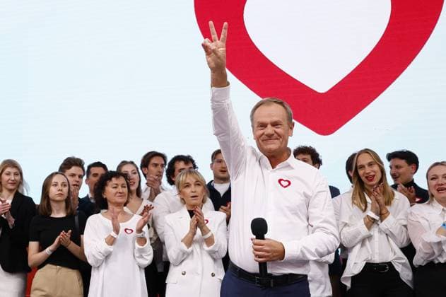 Parliamentary elections in Poland Warszawa 15.10.2023 Wybory parlamentarne. Wieczor wyborczy Koalicji Obywatelskiej. n z Donald Tusk,Image: 813964225, License: Rights-managed, Restrictions: , Model Release: no, Credit line: Jacek Szydlowski Forum Parliamentary elections in Poland. 813964225  0813964225