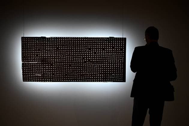 Russia Art Light Exhibition 8537301 16.10.2023 A visitor explores the Light exhibition at New Tretyakov gallery, in Moscow, Russia. Alexey Filippov Sputnik Moscow Russia  Copyright: xAlexeyxFilippovx