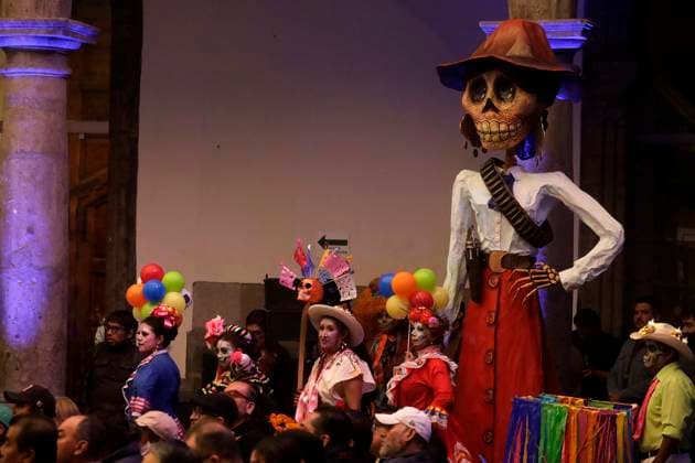 Catrinas procession and Day of the Dead parade announced in Mexico City October 16, 2023, Mexico City, Mexico: People characterized as death, catrinas and catrines during the announcement of the Day of the Dead activities at the press conference at the Mexico City Museum in Mexico City. on October 16, 2023 in Mexico City, Mexico (Photo by Luis Barron Eyepix Group). Copyright: xLuisxBarronx xEyepixxGroupx LB_20231016_MUERTOS3
