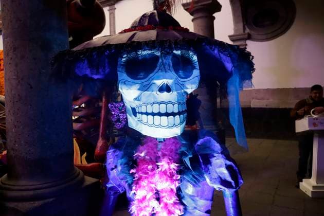 Catrinas procession and Day of the Dead parade announced in Mexico City October 16, 2023, Mexico City, Mexico: People characterized as death, catrinas and catrines during the announcement of the Day of the Dead activities at the press conference at the Mexico City Museum in Mexico City. on October 16, 2023 in Mexico City, Mexico (Photo by Luis Barron Eyepix Group). Copyright: xLuisxBarronx xEyepixxGroupx LB_20231016_MUERTOS22
