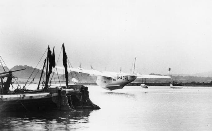 RECORD DATE NOT STATED Short Empire flying boat Canopus on the Medway, Kent Short Empire flying boat Canopus (G-ADHL) on the Medway, Kent. It was the first one to be built in the Empire series. Date: circa 1940s  Copyright: Gemini Picture No. 12271126