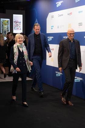 Axel Springer Award 2023 Mathias Döpfner, Satya Nadella and Friede Springer at the Axel Springer Award 2023 in the Axel Springer New Building on 17 10 2023 in Berlin Copyright: xEventpressxKochanx