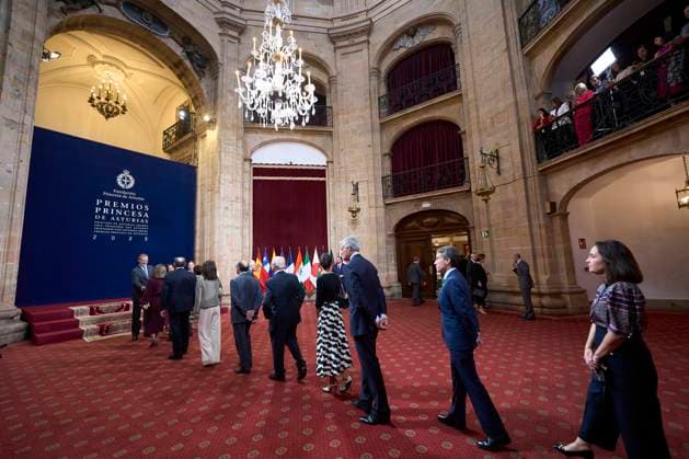 20-10-2023 Medals Princess Leonor and Queen Letizia and King Felipe and Princess Sofia during the Princess Asturias awards at the Campoamor theatre in Oviedo No Spain Â  Copyright: xPPEx