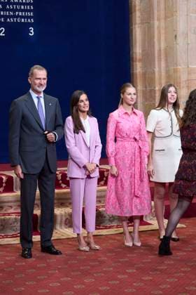 20-10-2023 Medals Princess Leonor and Queen Letizia and King Felipe and Princess Sofia during the Princess Asturias awards at the Campoamor theatre in Oviedo No Spain Â  Copyright: xPPEx