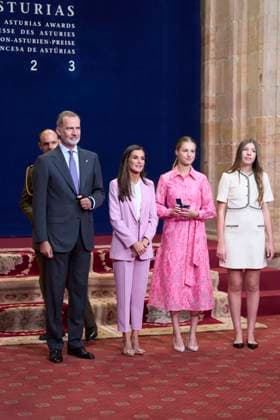 20-10-2023 Medals Princess Leonor and Queen Letizia and King Felipe and Princess Sofia during the Princess Asturias awards at the Campoamor theatre in Oviedo No Spain Â  Copyright: xPPEx