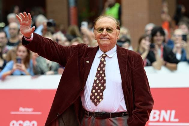 News - Red carpet Isabella Rossellini and Renzo Arbore 18th Rome Film Festival Renzo Arbore attends the red carpet during the 18th Rome Film Festival at Auditorium Parco Della Musica on October 20, 2023 in Rome, Italy. Rome Auditorium Parco Della Musica Italy Copyright: xFabrizioxCorradettix xLiveMediax LPN_1093653