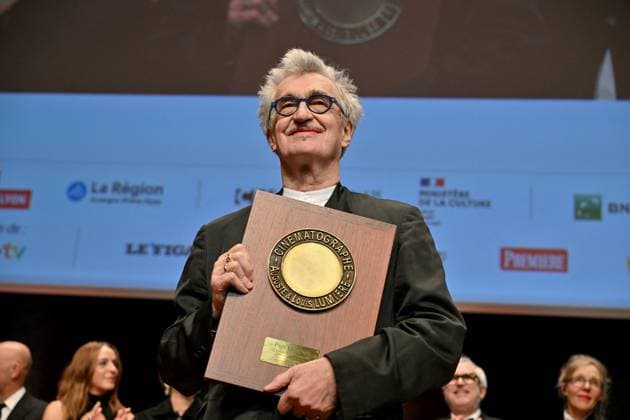 Bilder des Jahres 2023, Entertainment 10 Oktober Entertainment Themen der Woche KW42 Entertainment Bilder des Tages Lumiere Film Festival Prix Lumiere Ceremony Wim Wenders attending the Prix Lumiere Ceremony during 15th Lumiere Film Festival in Lyon, France on October 20, 2023. Photo by Julien Reynaud APS-Medias ABACAPRESS.COM Lyon France  Copyright: xReynaudxJulien APS-Medias ABACAx 872609_140 ReynaudxJulien APS-Medias ABACAx 872609_140