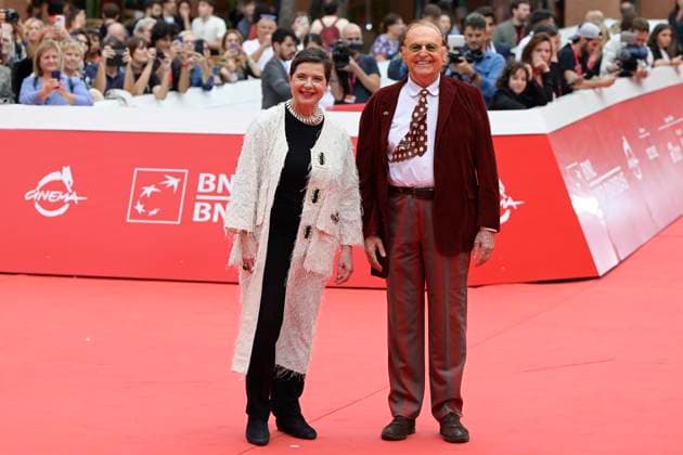 Isabella Rossellini e Renzo Arbore red carpet in Rome, Italy - 20 Oct 2023 Isabella Rossllini (l) and Renzo Arbore (r) attend the red carpet of Isabella Rossellini and Renzo Arbore at Rome Film Fest 2023 at Auditorium Parco della Musica. Rome Italy Copyright: xMarioxCartellix xSOPAxImagesx Isabella Rossellini, Renzo Arbore (1)