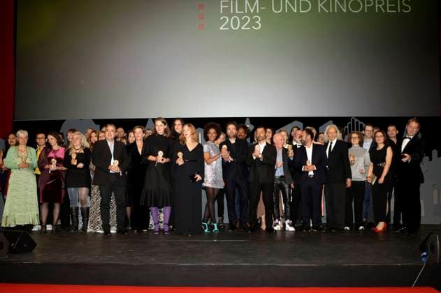 The award winners and laudators at the 34 Hessian Film and Cinema Award 2023 ceremony at the Alte Oper in Frankfurt, 20 10 2023. Foto:xP.xBackx xFuturexImagex filmpreis_hessen_3040