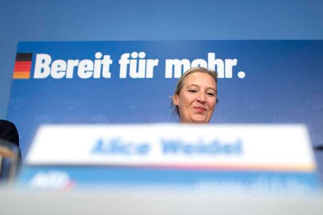 Alice Weidel, AfD DEU, Deutschland, Germany, Berlin, 09.10.2023 Alice Weidel, Parteivorsitzender der AfD , Alternative fuer Deutschland , waehrend der Pressekonferenz der AfD unter dem Motto Bereit fuer Mehr am Tag nach den Landtagswahlen in Hessen und Bayern in Berlin Deutschland . Bei beiden Wahlen konnte die AfD stark zulegen und belegte in Hessen den zweiten und in Bayern den dritten Platz en: Alice Weidel, co-leader of the right-wing party AfD , Alternative fuer Deutschland , Alternative for Germany, during a press call of the AfD the day after Hesse and Bavaria state elections in Berlin Germany . The AfD made strong gains in both elections, finishing in second place in Hesse and third place in Bavaria. in Berlin, Germany *** Alice