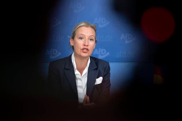 Alice Weidel, AfD DEU, Deutschland, Germany, Berlin, 09.10.2023 Alice Weidel, Parteivorsitzender der AfD , Alternative fuer Deutschland , waehrend der Pressekonferenz der AfD unter dem Motto Bereit fuer Mehr am Tag nach den Landtagswahlen in Hessen und Bayern in Berlin Deutschland . Bei beiden Wahlen konnte die AfD stark zulegen und belegte in Hessen den zweiten und in Bayern den dritten Platz en: Alice Weidel, co-leader of the right-wing party AfD , Alternative fuer Deutschland , Alternative for Germany, during a press call of the AfD the day after Hesse and Bavaria state elections in Berlin Germany . The AfD made strong gains in both elections, finishing in second place in Hesse and third place in Bavaria. in Berlin, Germany *** Alice