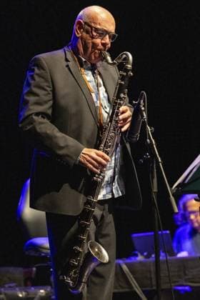 <p>Eckard Koltermann spielt am Samstag, dem 21.10.2023, bei der Verleihung des Jazz-Potts. Essen Copyright: JonasxRichter