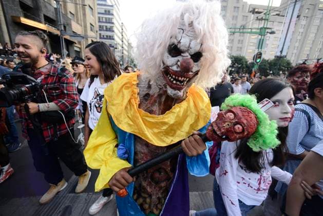 October 21, 2023, Mexico City, Mexico: Participants disguised as Zombies take part during the Annual Zombie Walk at Mexico City s downtown. on October 21, 2023 in Mexico City, Mexico. Mexico City Mexico - ZUMAe321 20231021_zia_e321_076 Copyright: xCarlosxTischlerx