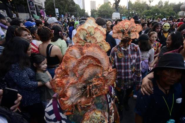 October 21, 2023, Mexico City, Mexico: Participants disguised as Zombies take part during the Annual Zombie Walk at Mexico City s downtown. on October 21, 2023 in Mexico City, Mexico. Mexico City Mexico - ZUMAe321 20231021_zia_e321_095 Copyright: xCarlosxTischlerx
