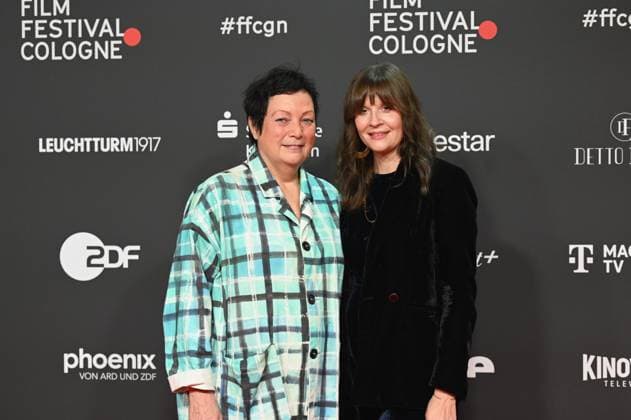 The festival director Martina Richter the laureate Sonja Heiss , l r, of the Manfred Stelzer Award which goes this year to the director Sonja Heiss for WHEN WILL IT FINALLY BE AGAIN, AS IT NEVER WAS at the 33 Film Festival Cologne, FFCGN in the Cologne Filmpalast.