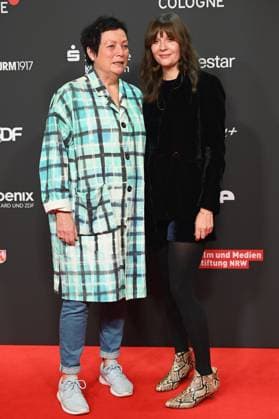 The festival director Martina Richter the laureate Sonja Heiss , l r, of the Manfred Stelzer Award which goes this year to the director Sonja Heiss for WHEN WILL IT FINALLY BE AGAIN, AS IT NEVER WAS at the 33 Film Festival Cologne, FFCGN in the Cologne Filmpalast.