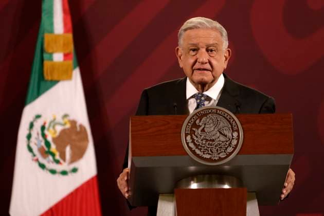 The president of Mexico, Andres Manuel Lopez Obrador, is vaccinated against influenza and Covid19 October 24, 2023, Mexico City, Mexico: The president of Mexico, Andres Manuel Lopez Obrador at his daily morning conference at the National Palace in Mexico City. on October 24, 2023 in Mexico City, Mexico (Photo by Luis Barron Eyepix Group). Copyright: xLuisxBarronx xEyepixxGroupx LB_20231024_AMLO2