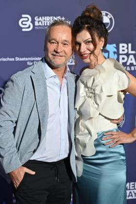 Thomas DARCHINGER actor with girlfriend Irina, red carpet,Blue Panther Ð TV and Streaming Award 2023 on 25 10 2023 at BMW World Munich
