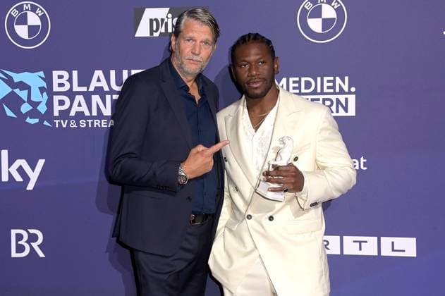Kai Wiesinger and Akeem van Flodrop at the presentation of the Blue Panther TV Streaming Award 2023 at BMW Welt Munich, 25 10 2023 Foto:xF.xKernx xFuturexImagex panther_7705