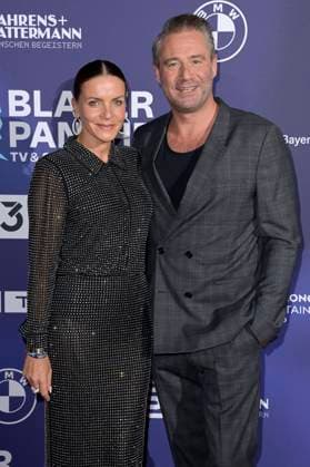 Sasha with wife Julia Röntgen at the award ceremony of the Blue Panther TV Streaming Award 2023 in the BMW World Munich, 25 10 2023 Foto:xF.xKernx xFuturexImagex panther_7774