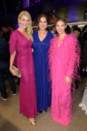 Natascha Grün, Karen Webb and Viviane Geppert at the presentation of the Blue Panther TV Streaming Award 2023 at BMW Welt Munich, 25 10 2023 Foto:xF.xKernx xFuturexImagex panther_8188