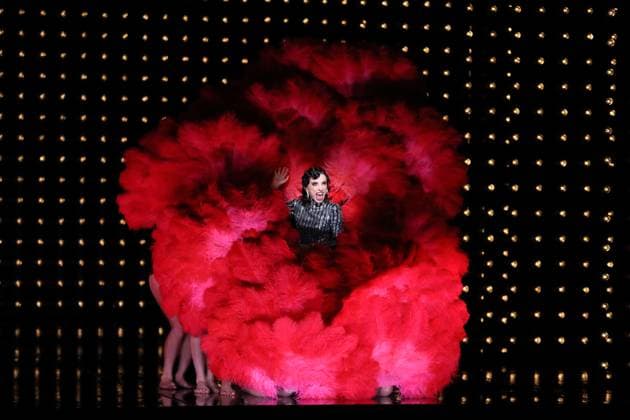 Bilder des Jahres 2023, Entertainment 10 Oktober Entertainment Themen der Woche KW43 Ruth Brauer-Kvam (als Velma Kelly) und Ensemble während der Fotoprobe für Chicago in der Komischen Oper im Schillertheater in Berlin, 25. Oktober 2023. Musical von John Kander und Bob Fosse. Musikalische Leitung Adam Benzwi. Inszenierung Barrie Kosky. Bühne Michael Levine. Kostüme Victoria Behr. Premiere ist am 28. Oktober 2023. Komische Oper Berlin Chicago *** Ruth Brauer Kvam as Velma Kelly and ensemble during photo rehearsal for Chicago at the Komische Oper at the Schillertheater in Berlin, October 25, 2023 Musical by John Kander and Bob Fosse Musical Director Adam Benzwi Directed by Barrie Kosky Stage Michael Levine Costumes Victoria Behr Premiere is October 28, 2023 Komische Oper Berlin Chicago