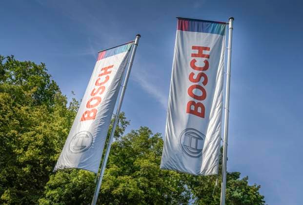 Flags, company headquarters Robert Bosch GmbH, Gerlingen near Stuttgart, Baden Württemberg, Germany