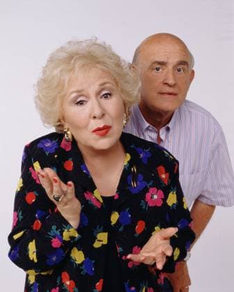 Ray Romano and Patricia Heaton star on EVERYBODY LOVES RAYMOND. Doris Roberts and Peter Boyle star on EVERYBODY LOVES RAYMOND. Photo: Tony Esparza CBS, Credit:TONY ESPARZA Avalon  Copyright: xTONYxESPARZAx xAvalonx 0518635444