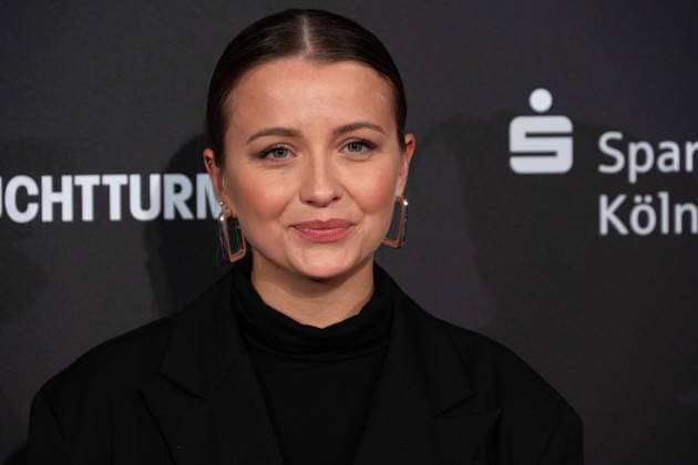 Julia WIEDEMANN, actress, red carpet, red carpet show, arrival, arrival, Film Festival Cologne awards in Cologne, 26 10 2022